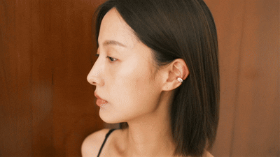 A Gentle Touch on Your Ear : How to Wear an Ear Cuff
