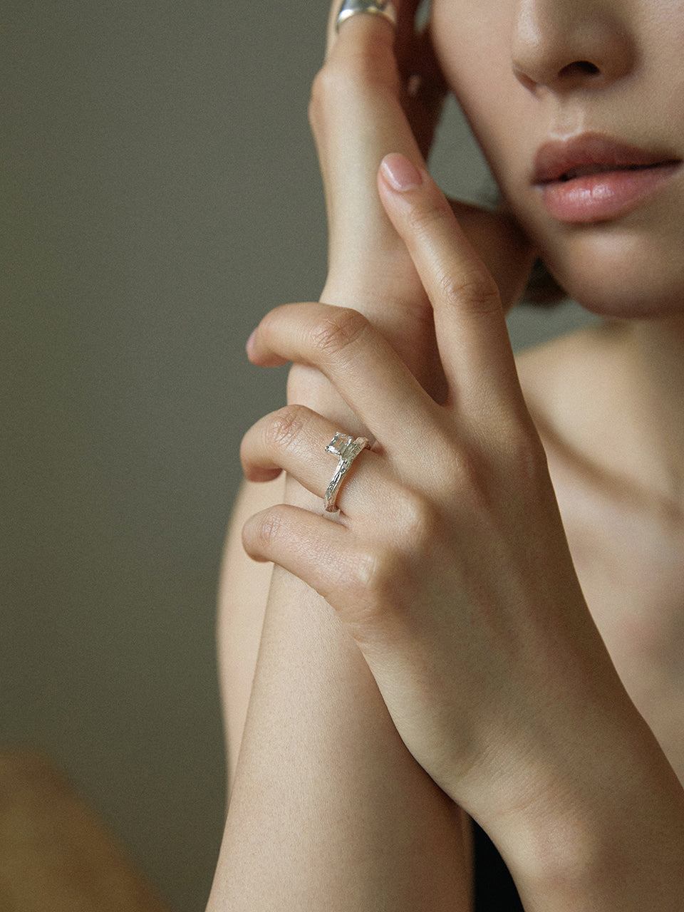 Twig Ring - white topaz (square)