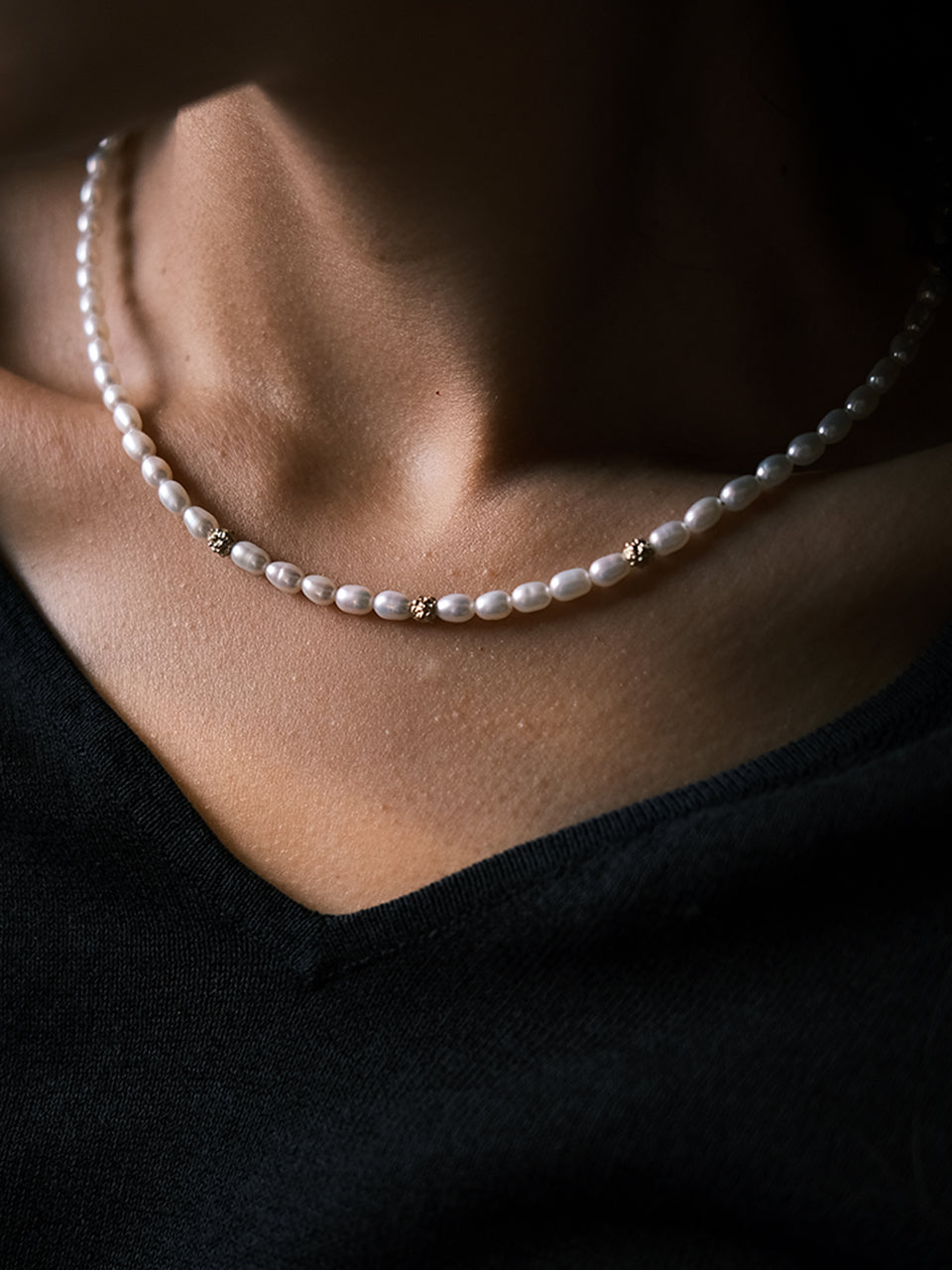 (14k) Sparkling Ball Pearl Necklace