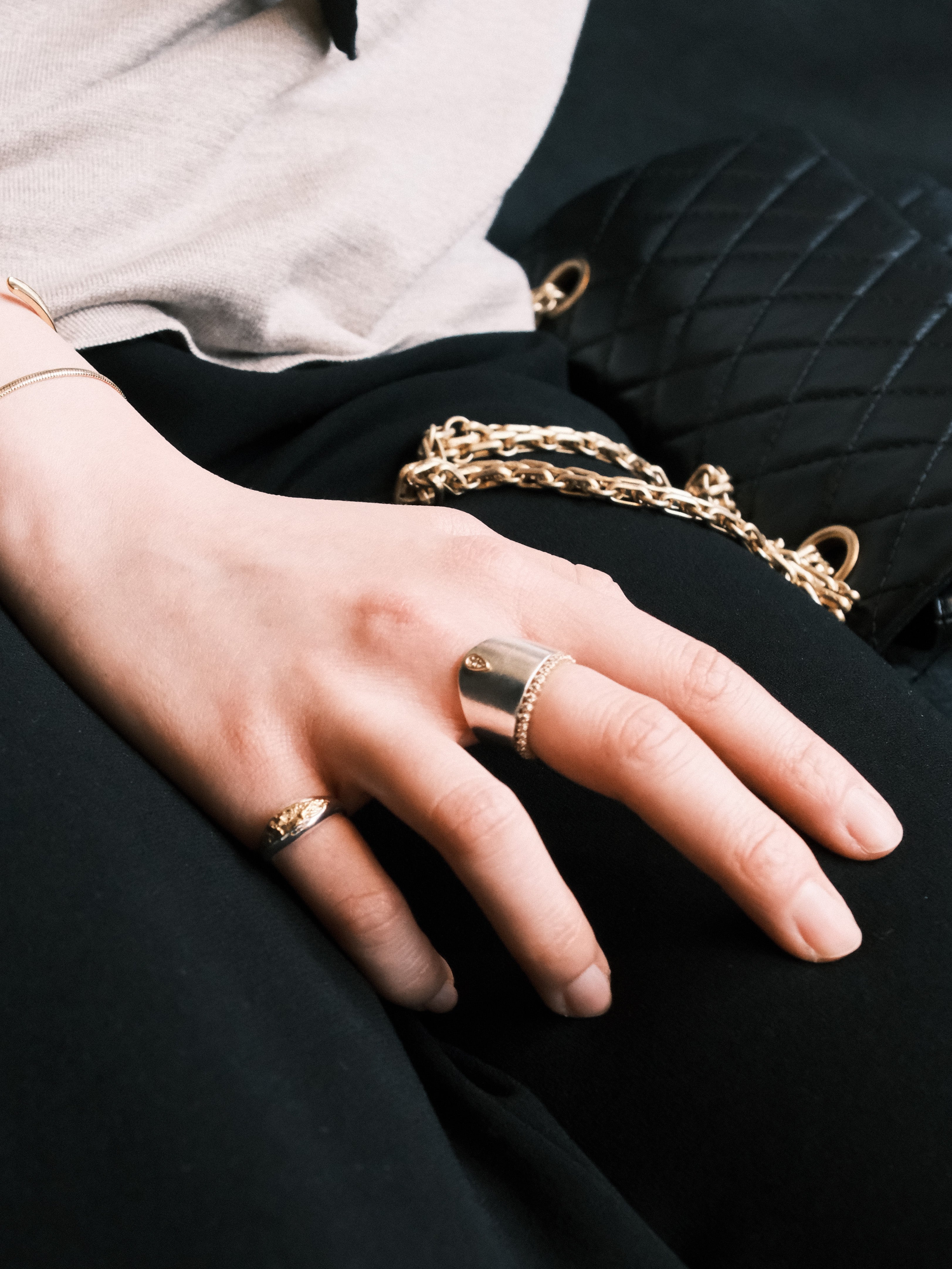 (14k) Quiet Spark Ring (cognac diamond)