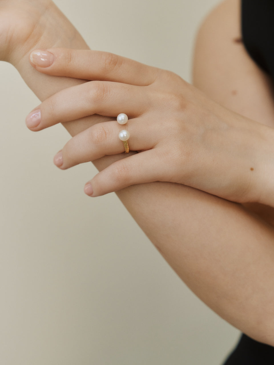 Carol Twin Pearl Open Ring