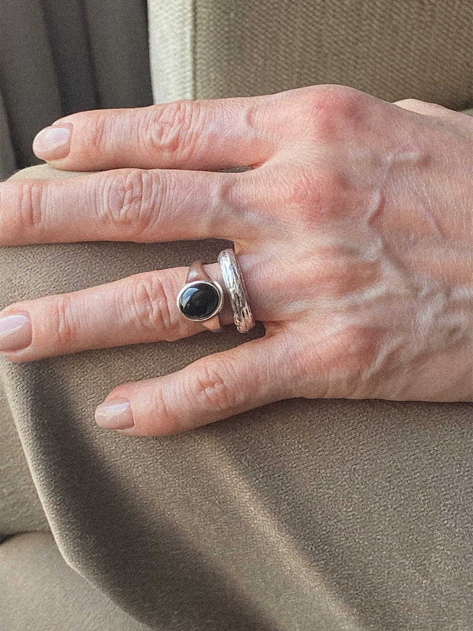 Merry Ring (Onyx)