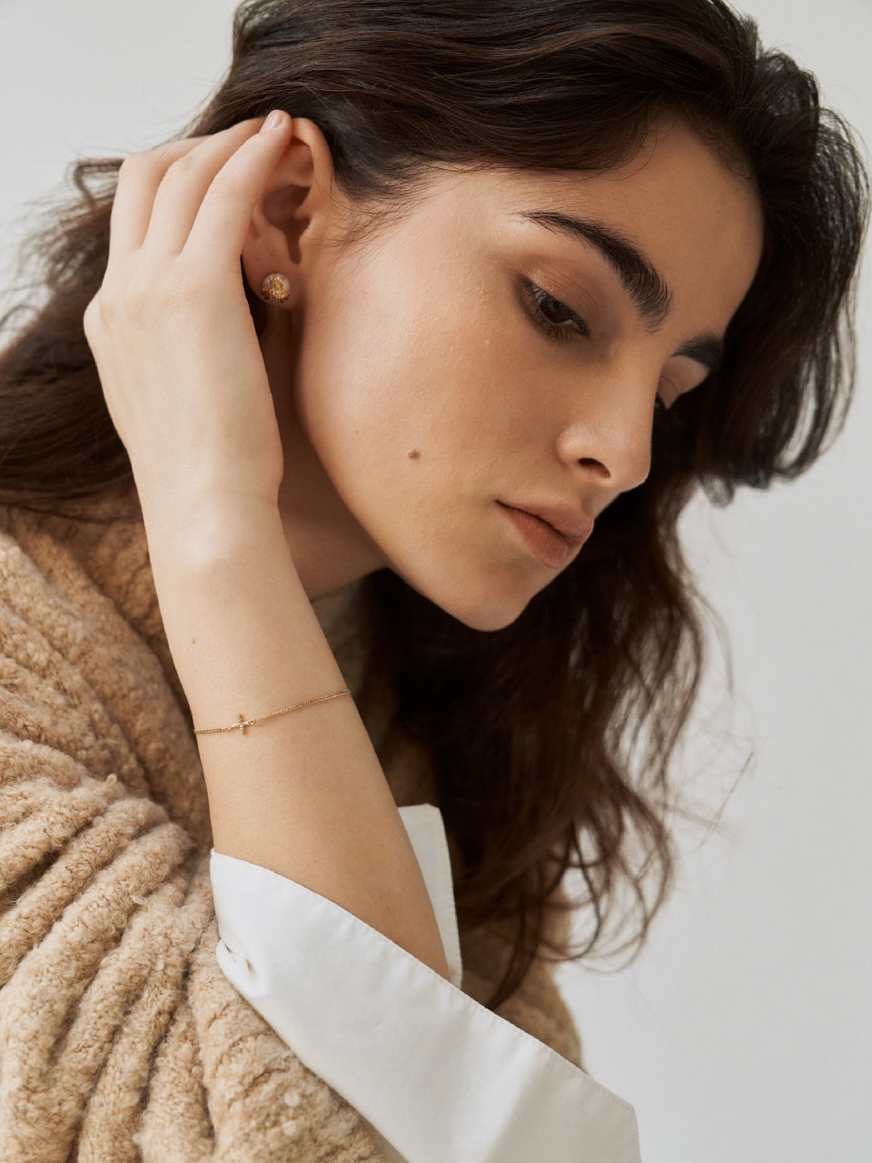 (14k) Twig Petit Cross Bracelet