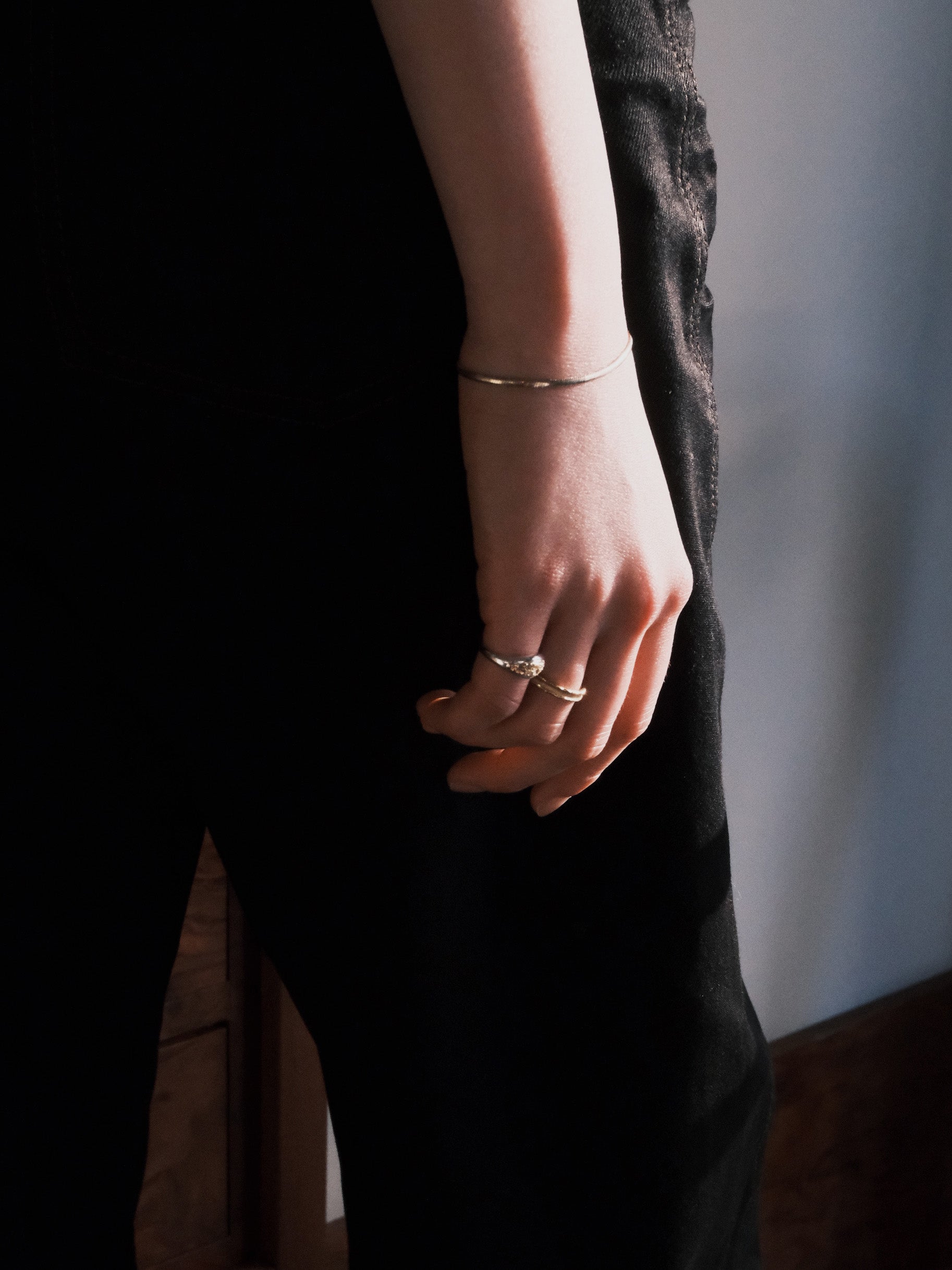 Mild Twig Pinky Ring