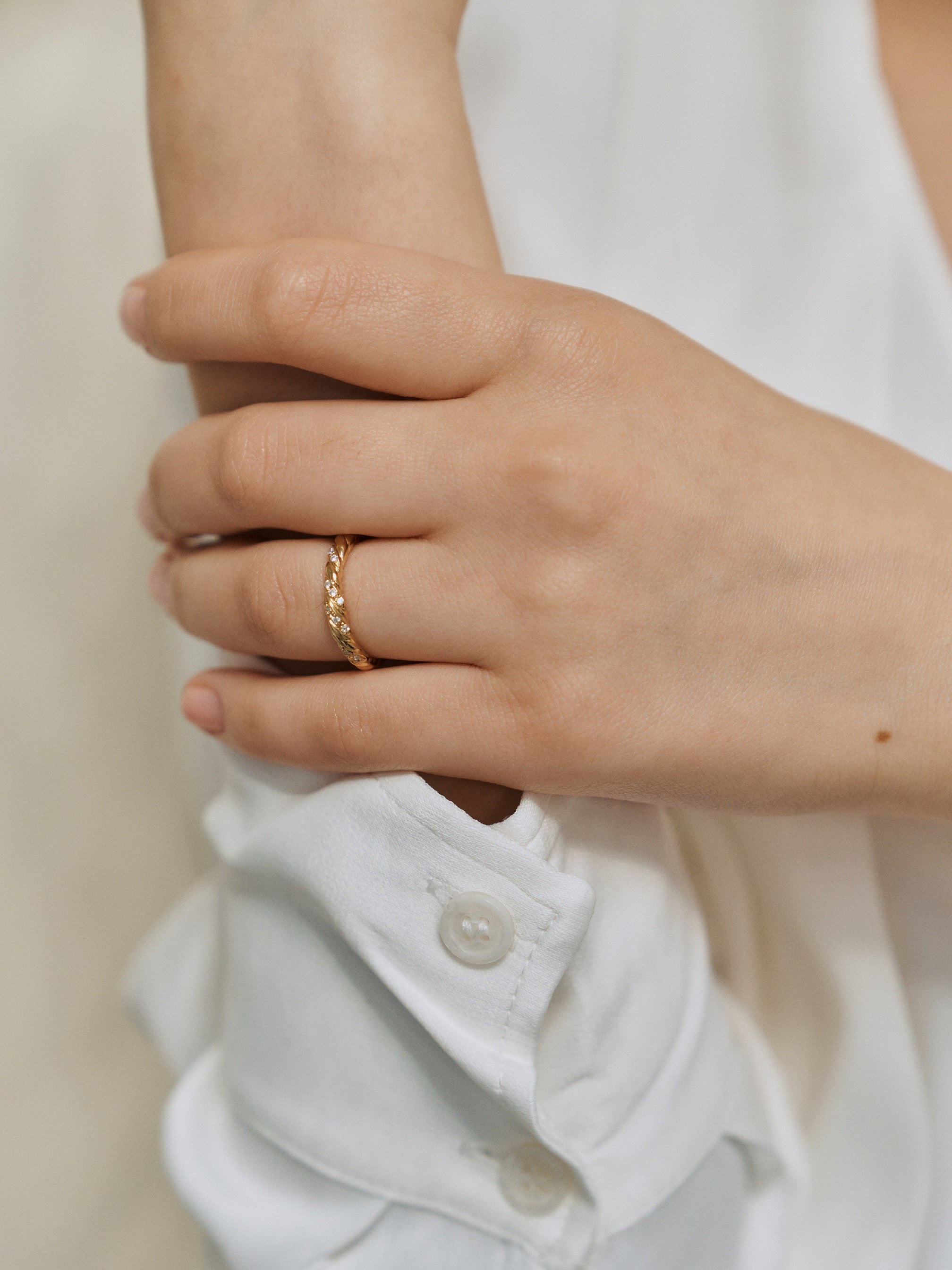 New Wave Ring (CZ)