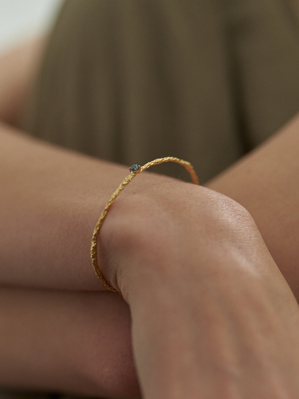 (14k) Twig Slim Bracelet (rough diamond)