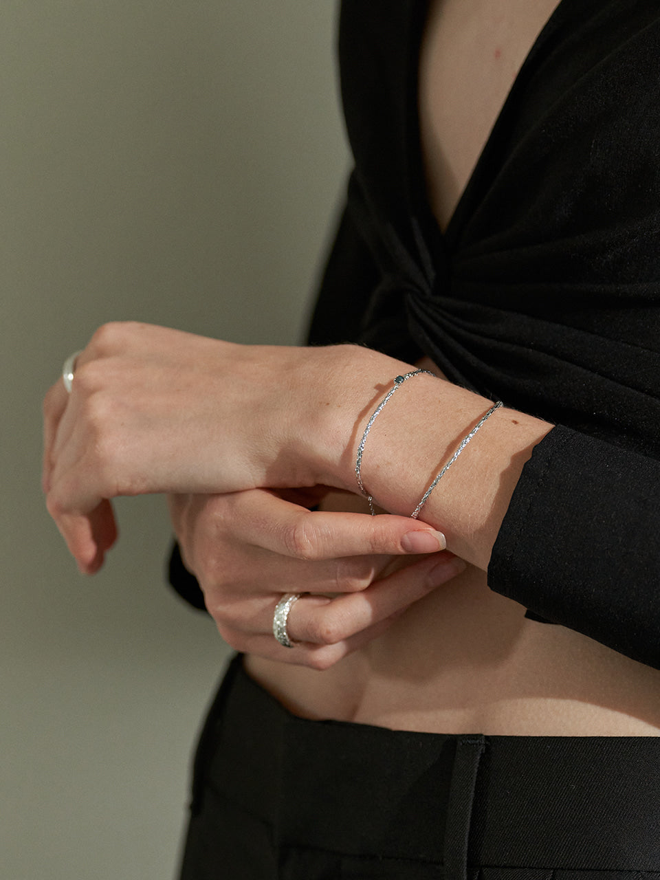 (14k) Twig Slim Bracelet (rough diamond)