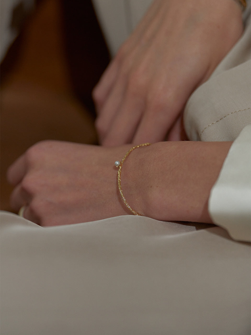 (14k) Twig Slim Bracelet (pearl)