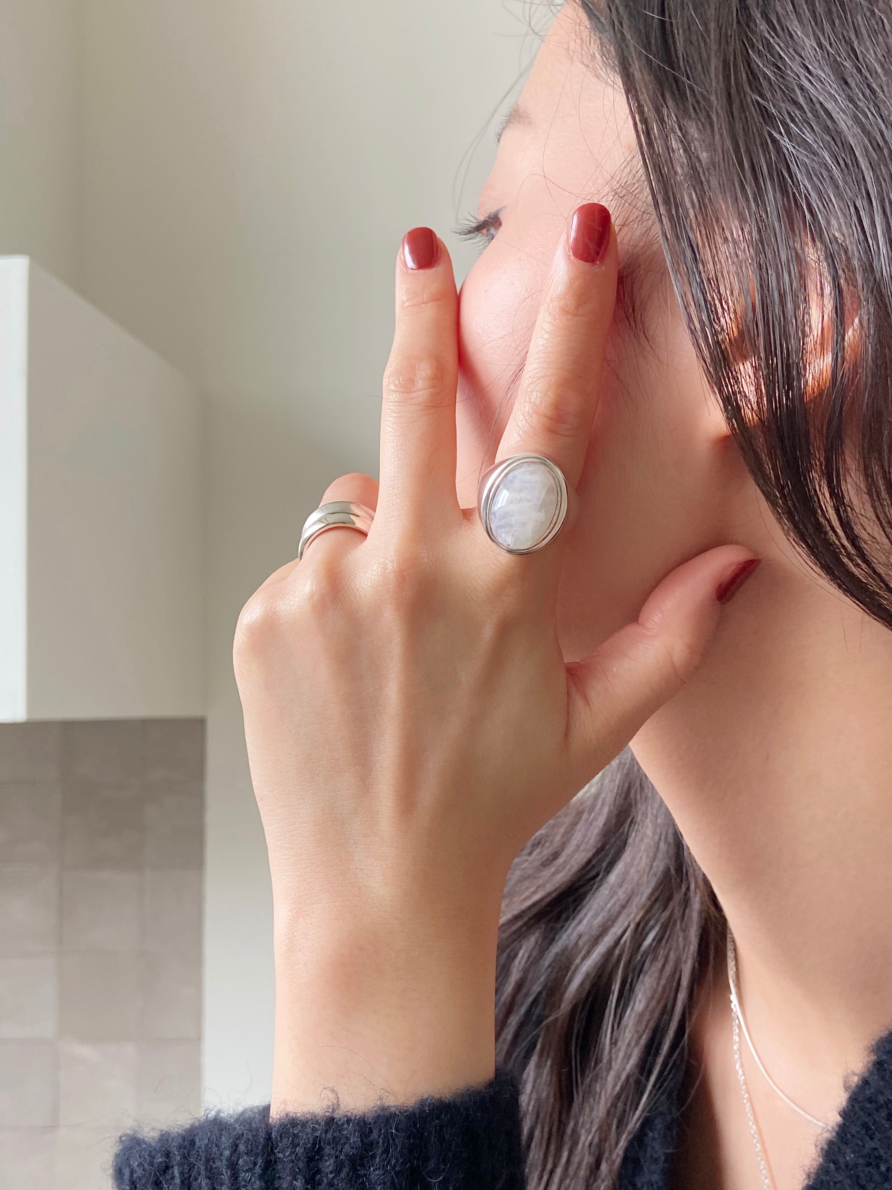 Torry Ring (Rainbow Moonstone)
