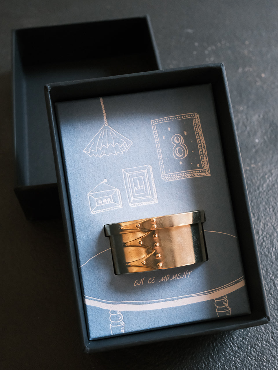 Shaker Box (88 pieces limited edition)