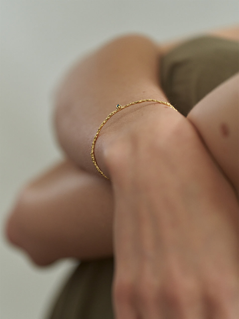 (14k) Twig Slim Bracelet (rough diamond)