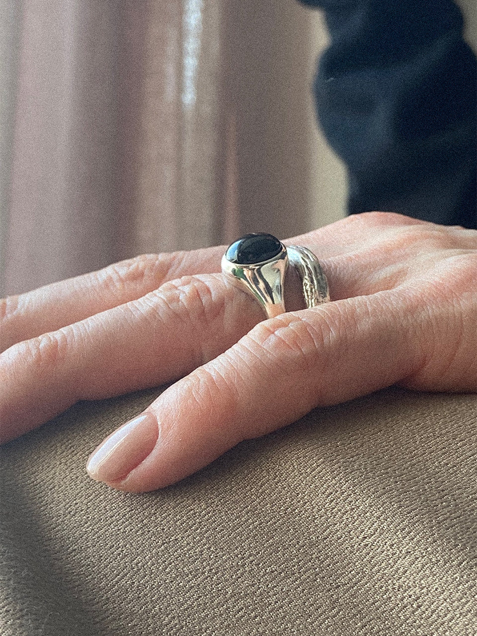 Merry Ring (Onyx)
