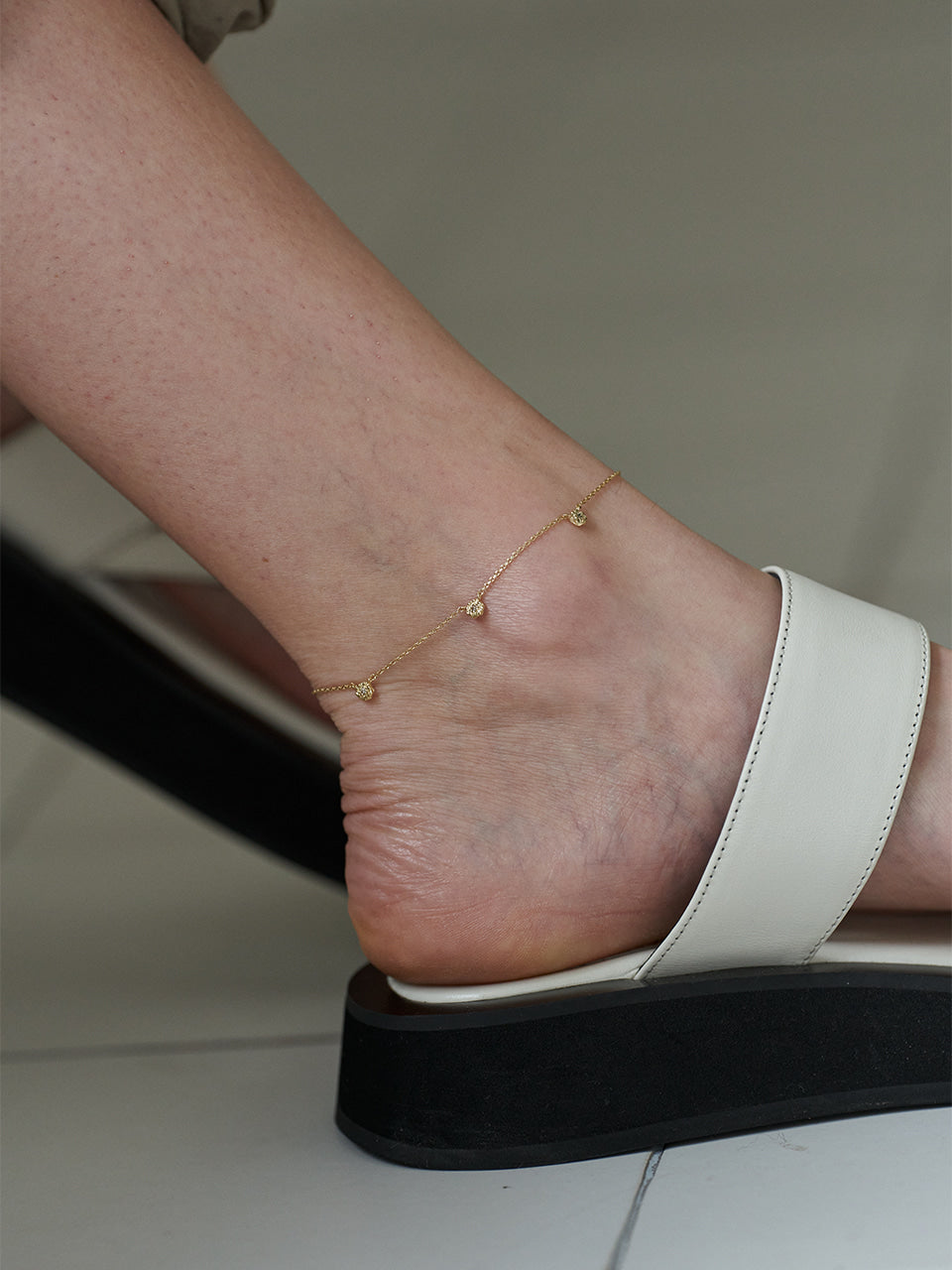 (14k) Sprout Anklet (S) (3 cognac diamond)