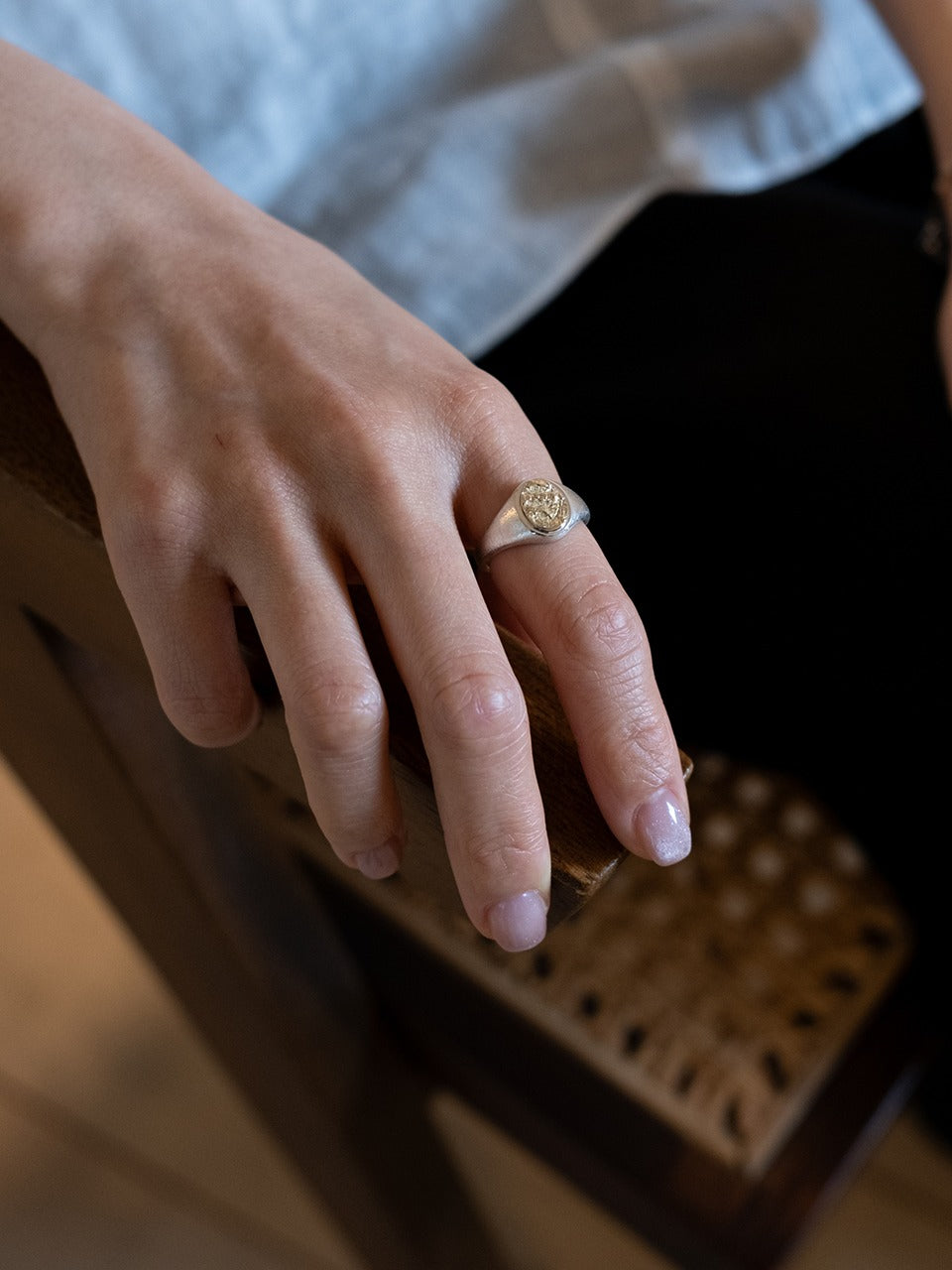 (14k) Twig Signet Ring