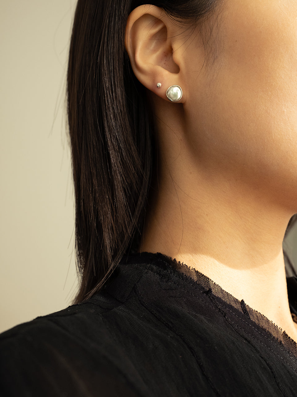 Halo Keshi Pearl Studs