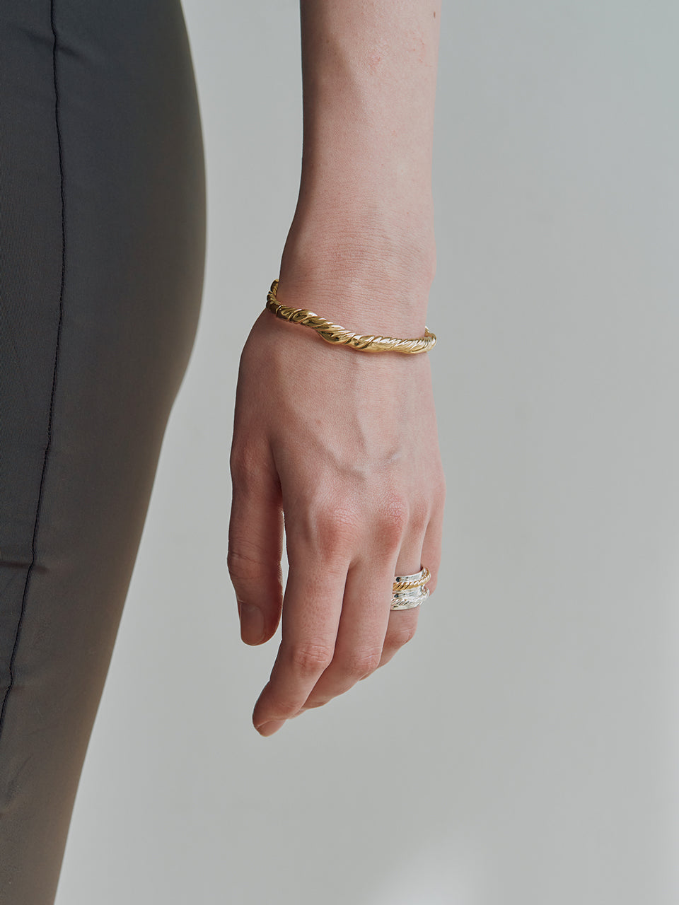 Mild Wave Ring