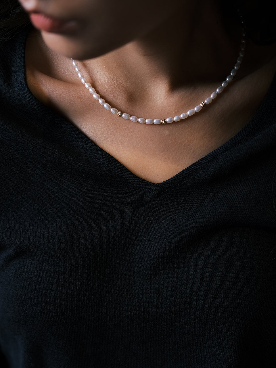 (14k) Sparkling Ball Pearl Necklace