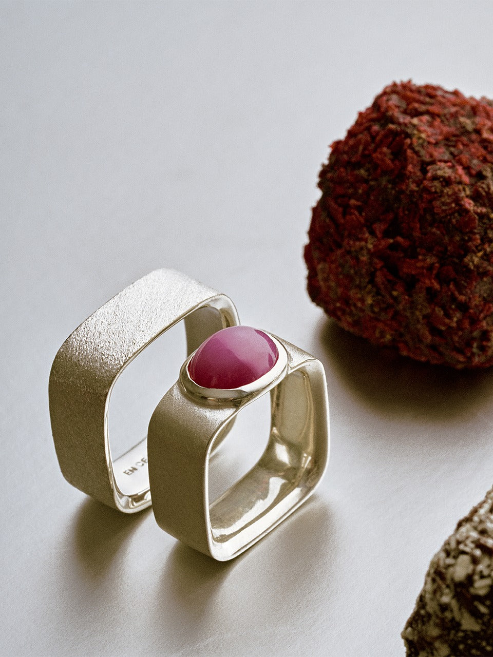 Valentine Square Ring