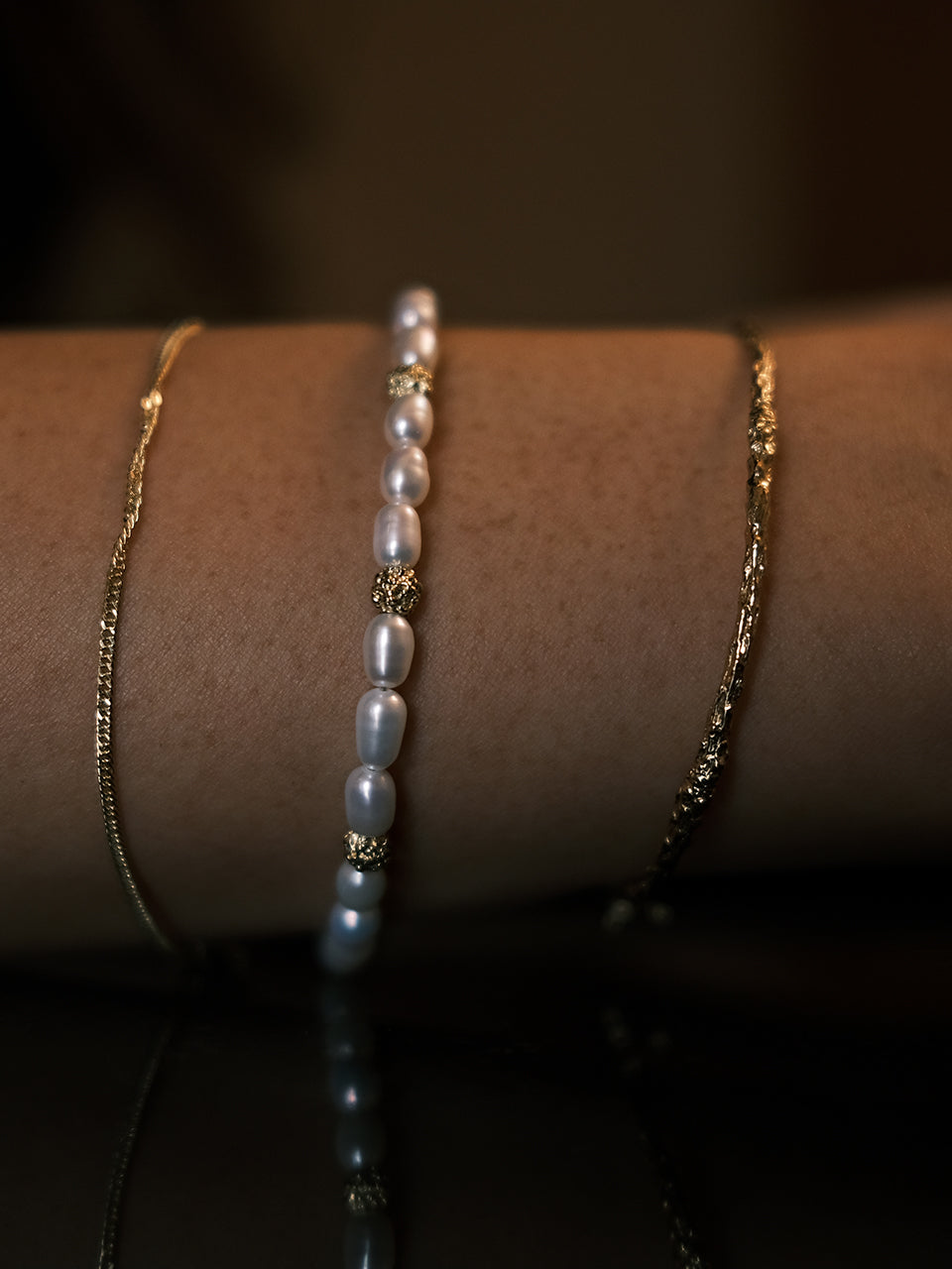(14k) Sparkling Ball Pearl Bracelet