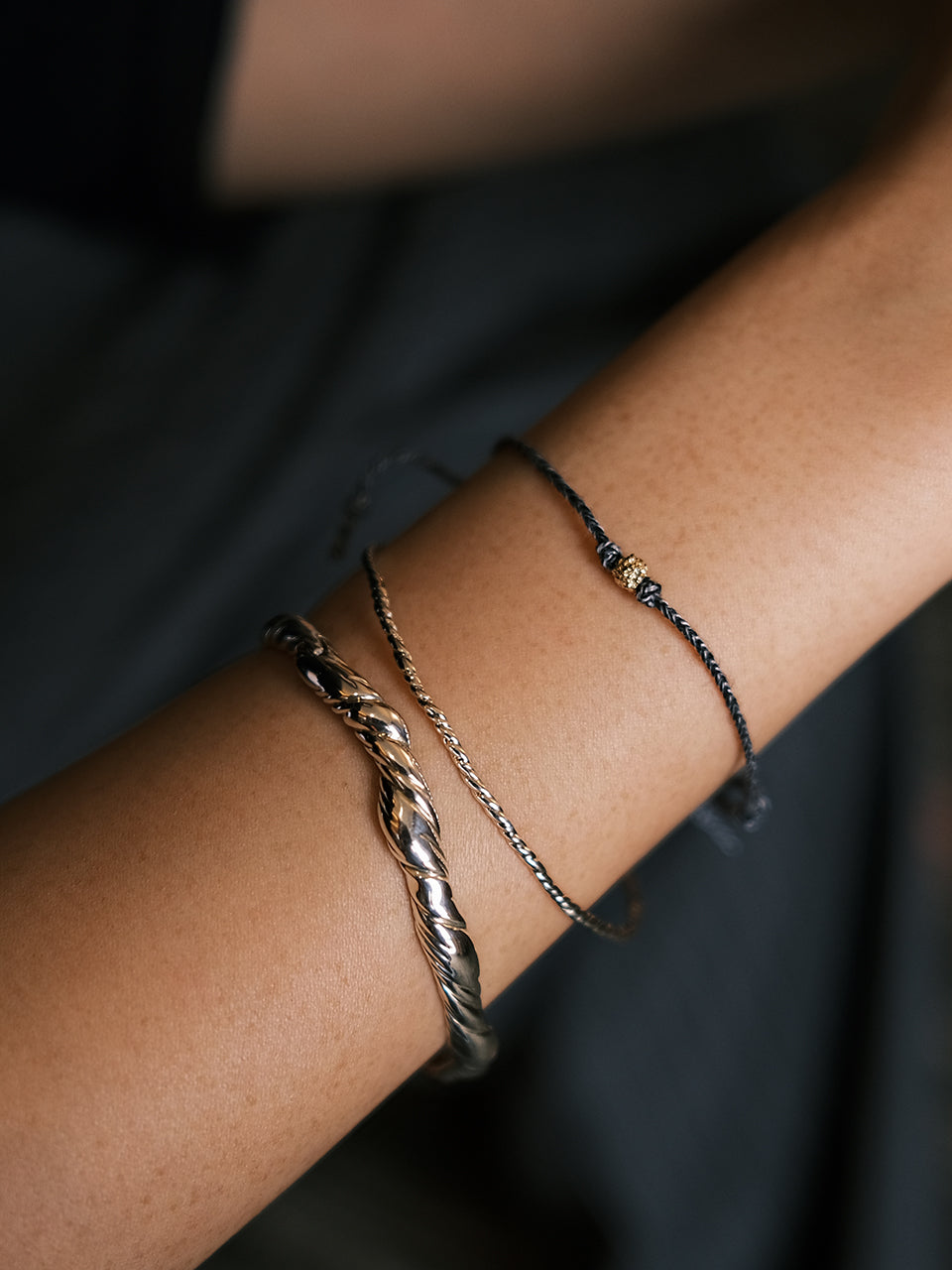 (14k) Sparkling Ball String Bracelet