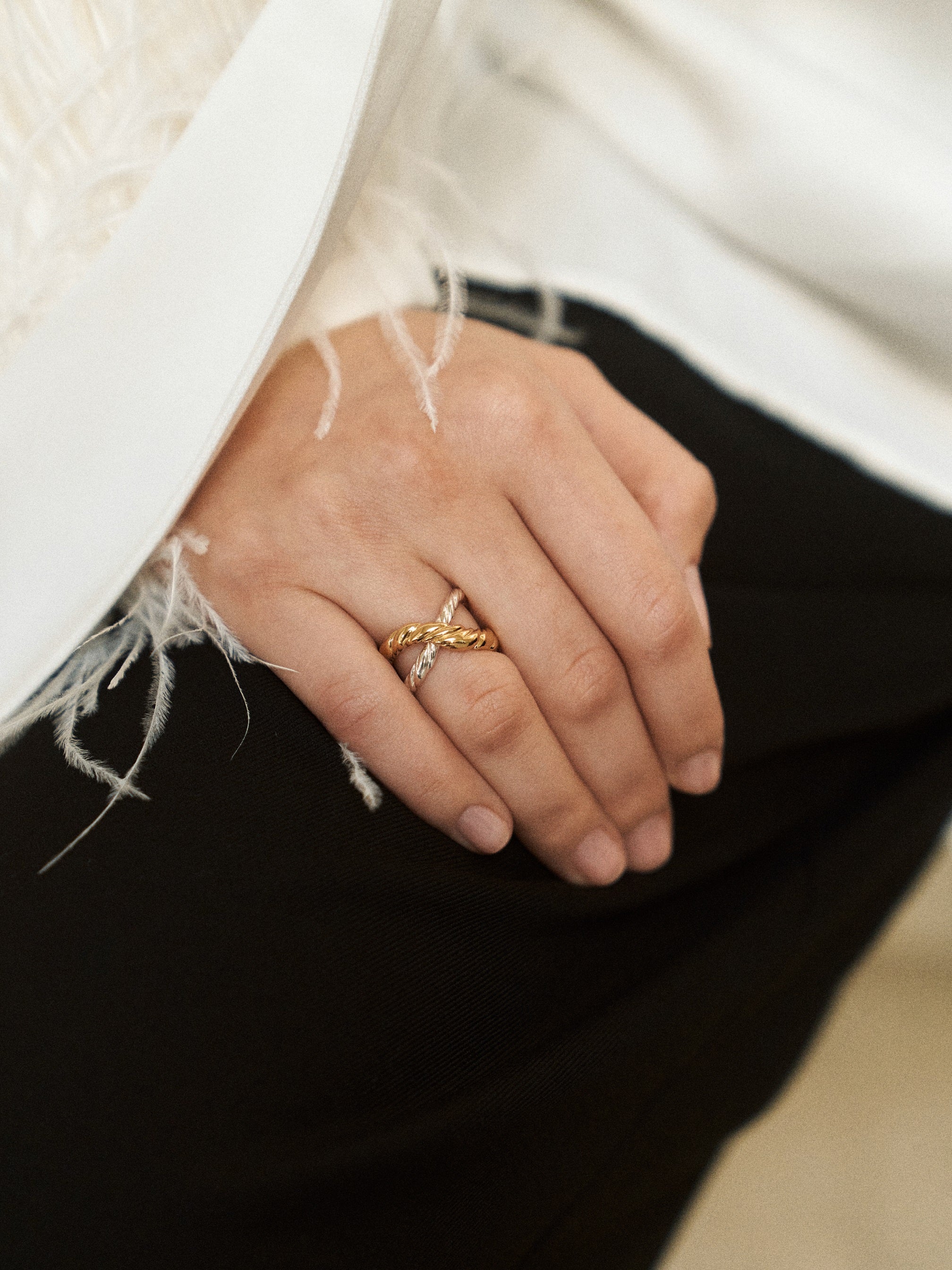 Swirling Cross Line Ring