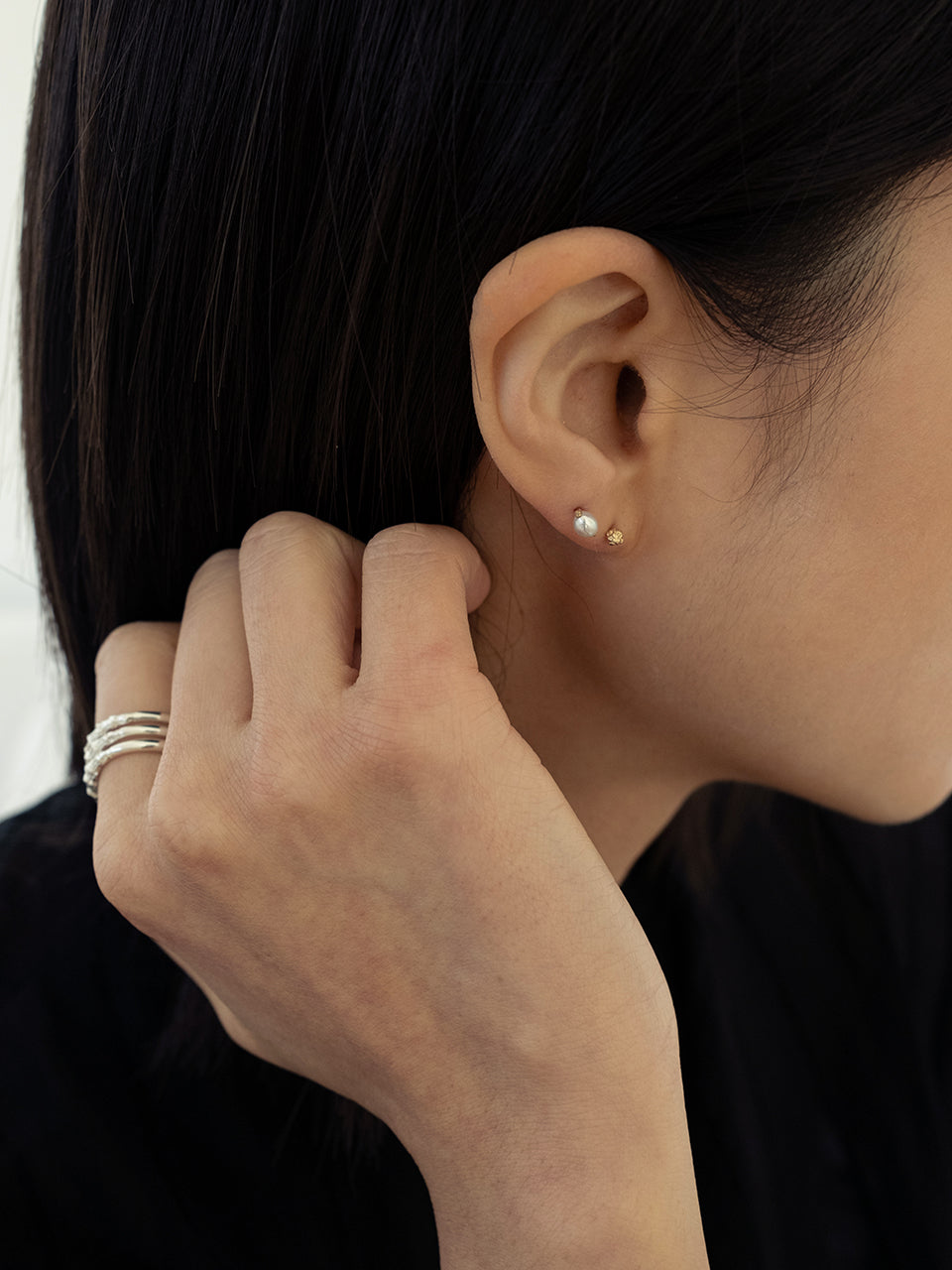 (14k) Sparkling Ball Studs
