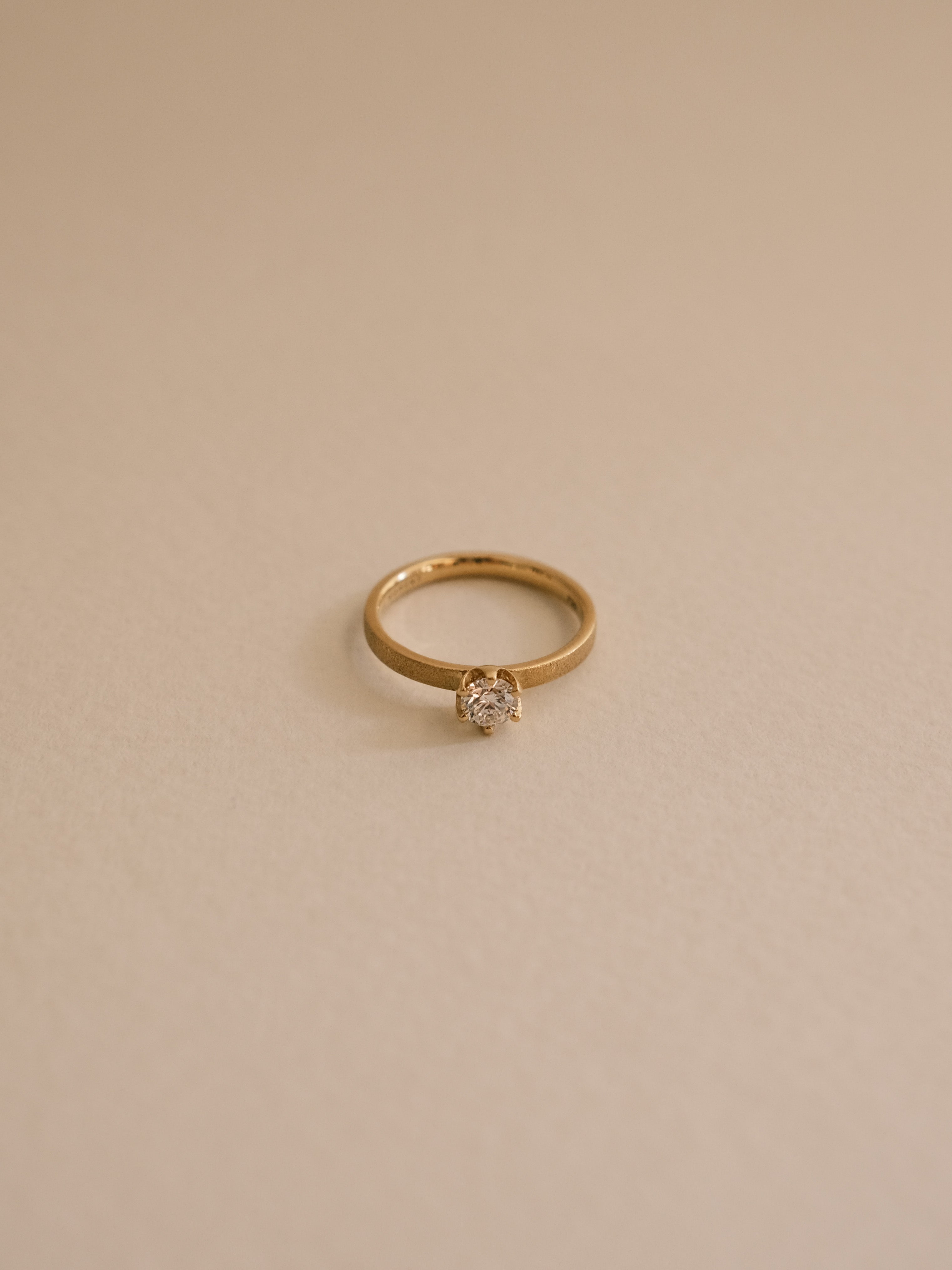 [구매 문의] Orbit Solitaire Ring
