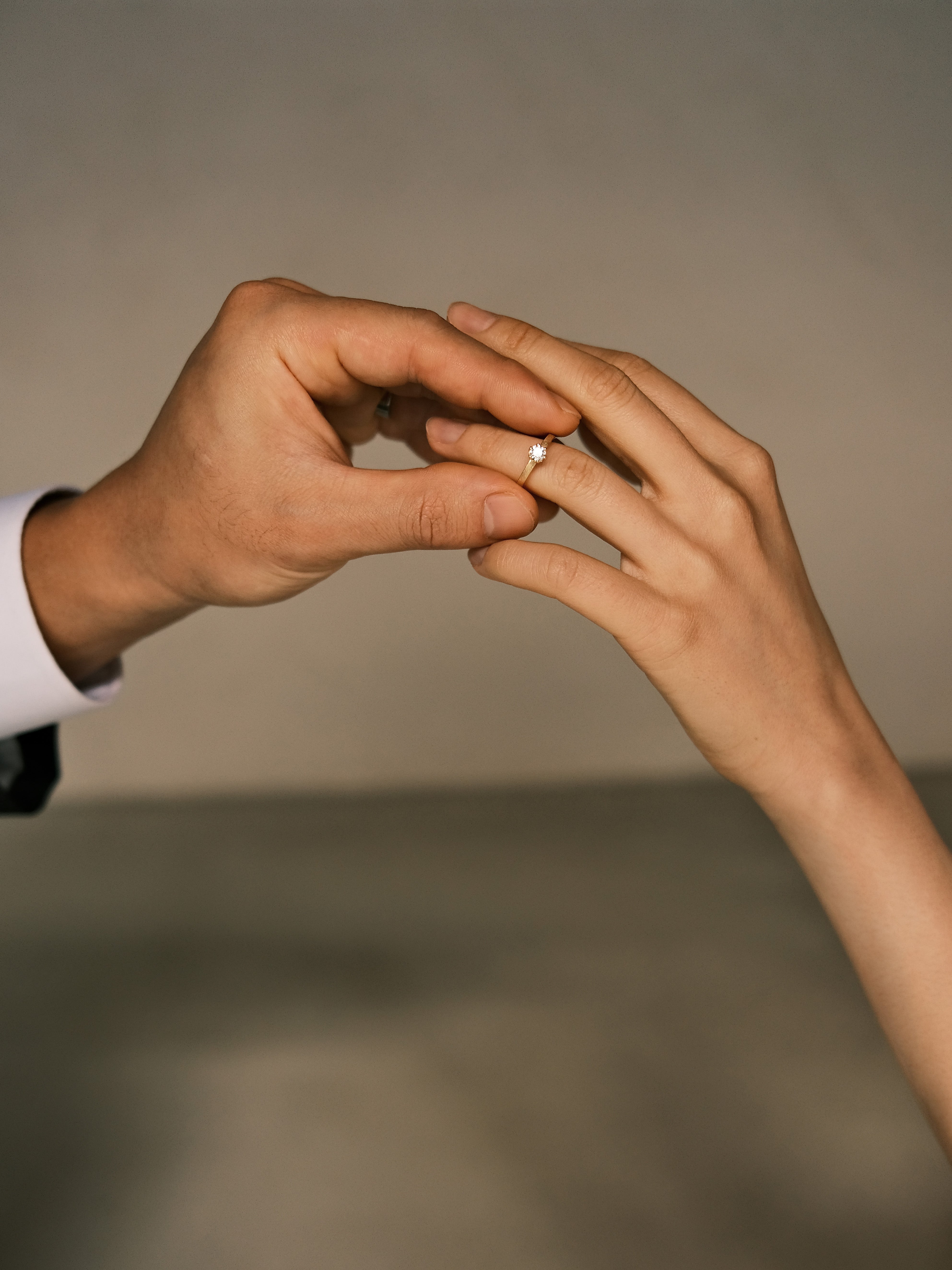 [구매 문의] Orbit Solitaire Ring