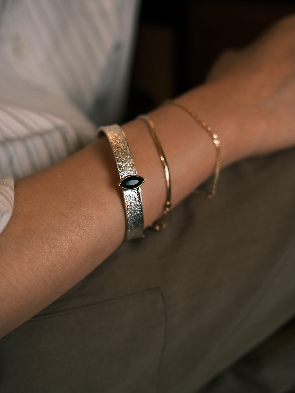 Twig Andante Bangle (green chalcedony)